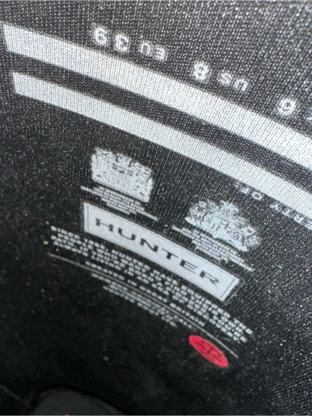 Hunter signature label